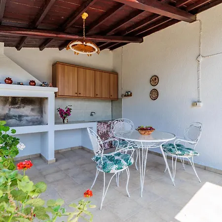 Holiday home Stafylos *